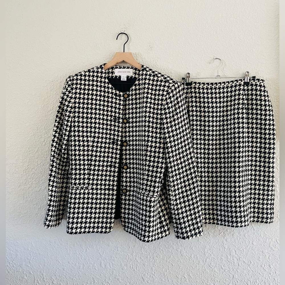 Vintage Jones New York Wool Black & White Houndstooth Jacket & Skirt